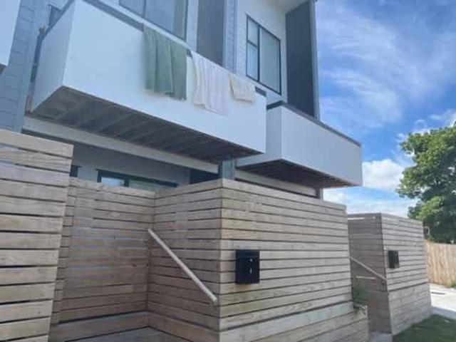 4/30 Bowater Place, Manurewa, Manukau City