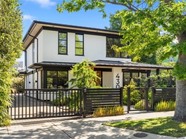 430 Luxton Ave, Victoria, BC, V8V 1C9 house for sale | Listing ID 1039 | Royal LePage
