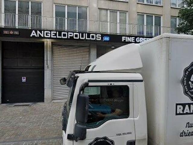 214 m2 office space for rent in Stad Brussel