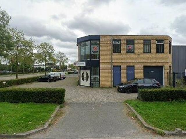 430 m2 office space for rent in Son en Breugel
