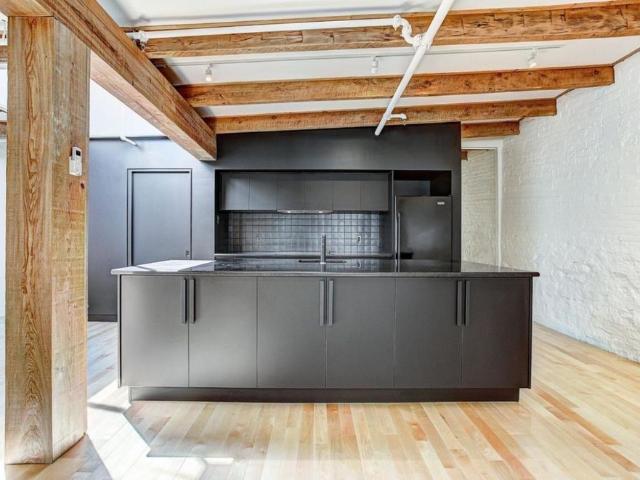 430 Rue St Pierre #401