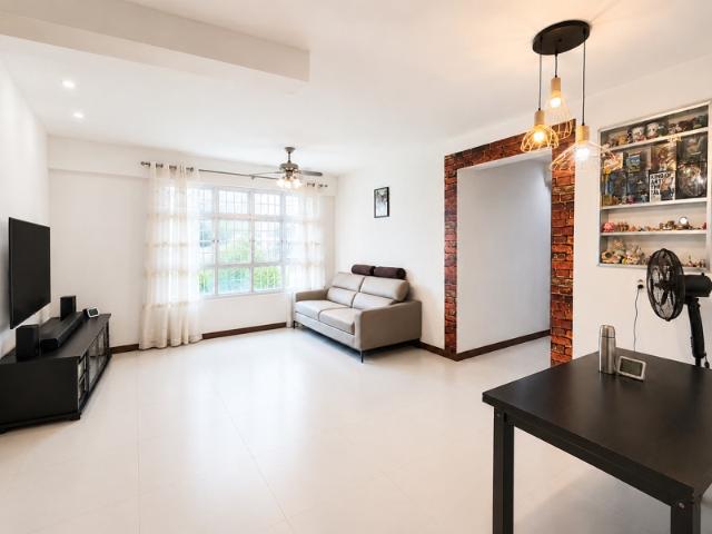 430A Yishun Avenue 11 HDB Apartment For Sale, $570,000, 3 Bed 2 Bath 990 sqft $576.00 psf