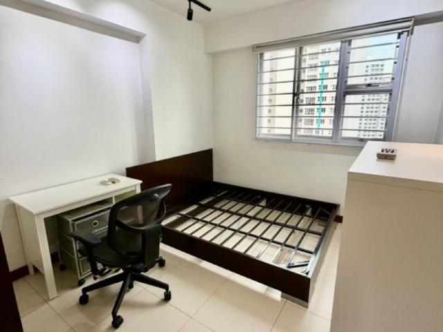 430C Fernvale Link HDB Apartment Room Rental, $950, 1 Bed 1,076 sqft $0.88 psf