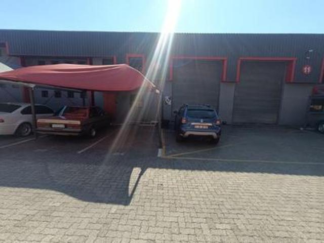 431m² mini warehouse to let in strij.