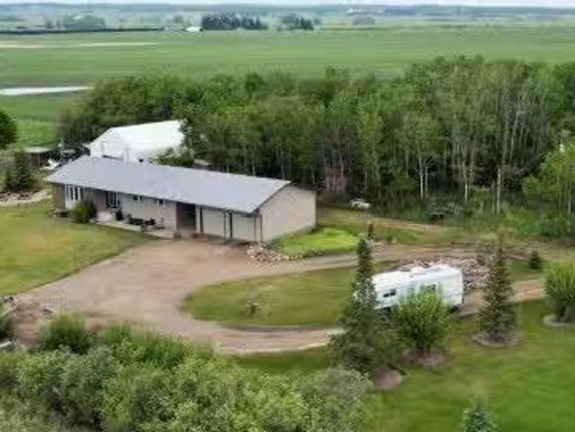 433040 Range Road 251, Rural Ponoka County, AB, T4J 1R1 hous.