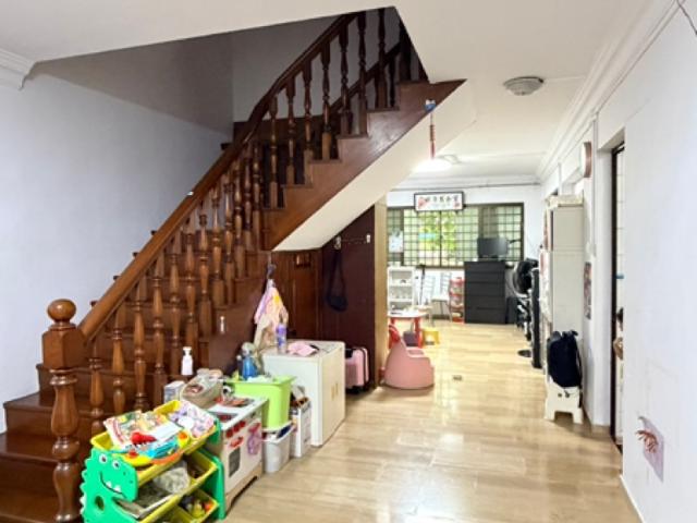 433 Bukit Panjang Ring Road HDB Apartment For Sale, $888,888, 4 Bed 3 Bath 1,560 sqft $570.00 psf