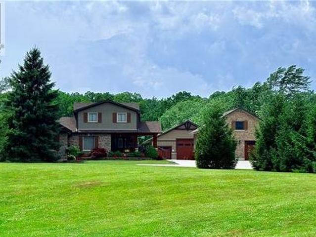 4354 Mountainview Road, Beamsville, ON, L3J 2C8 Luxury House for sale | Listing ID 40849 | Royal LePage Carriage Trade Luxury Properties