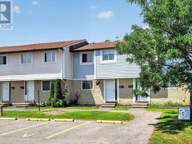 4356 Stella Crescent, Ottawa, ON, K1J 8T7 townhouse for sale | Listing ID X13588 | Royal LePage