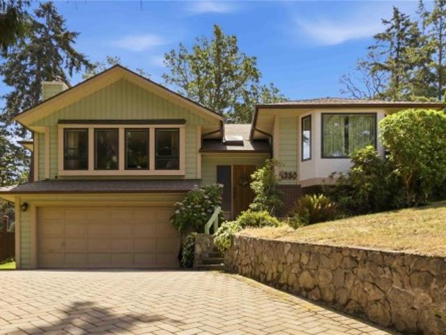 4350 Faithwood Rd, Saanich, BC, V8X 4Z6 house for sale | Listing ID 1040 | Royal LePage