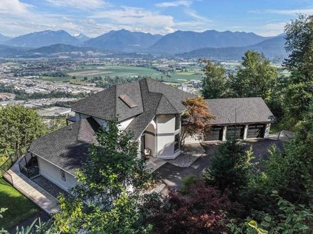 43619 Bracken Drive, Chilliwack, BC, V2R 4A4 house for sale | Listing ID R3144 | Royal LePage