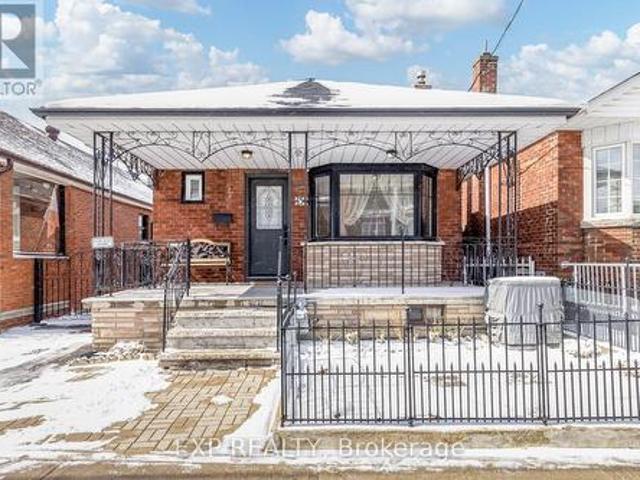 436 Oakwood Avenue, Toronto, ON, M6E 2W5 house for sale | Listing ID C12899 | Royal LePage