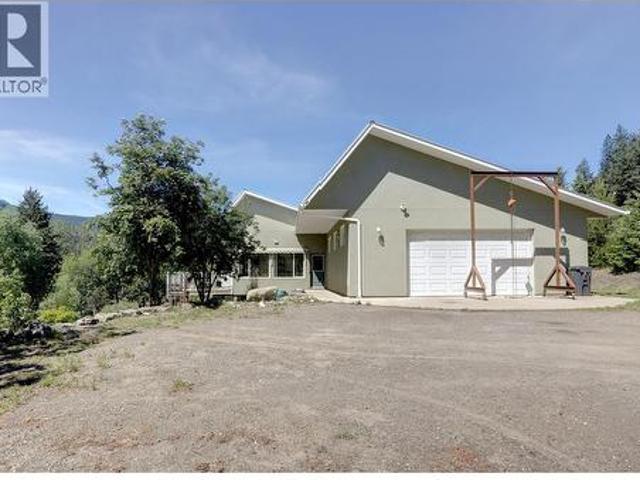 4375 97 Highway, Falkland, BC, V0E 1W1 house for sale | Listing ID 10387 | Royal LePage
