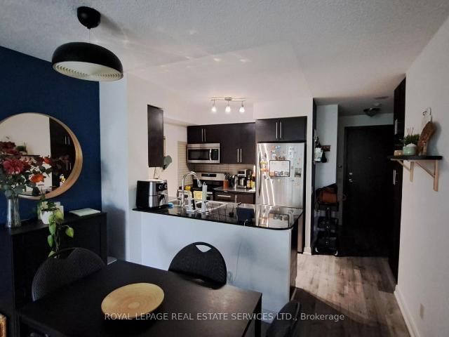 439 35 Viking Lane, Etobicoke | 2Beds/2Bath, Condo, $2,900/mo | Condos. Ca