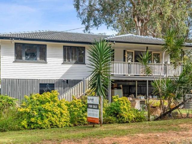 $439,950 Graceful Home with a Perfect Location
