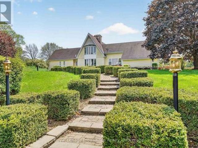 439 Oak Lake Road, Quinte West Sidney Ward, ON, K0K 3E0 Luxury House for sale | Listing ID X13157 | Royal LePage Carriage Trade Luxury Properties