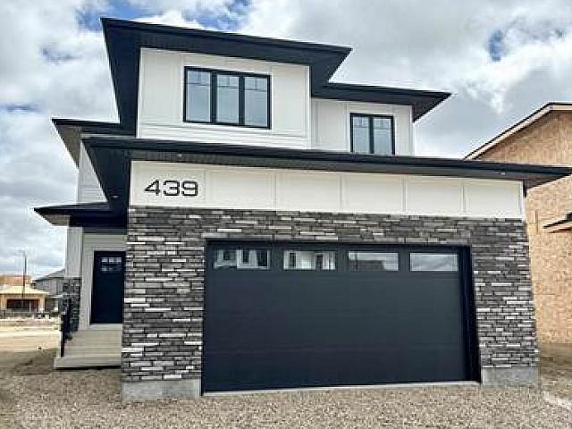 439 Schmeiser Bend