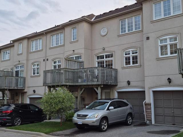 47 10 Post Oak Drive, Richmond Hill | 3Beds/2Bath, Townhouse, $3,200/mo | Condos. Ca