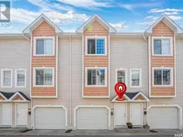 47 243 Herold Terrace, Saskatoon, SK, S7V 1J5 townhouse for.
