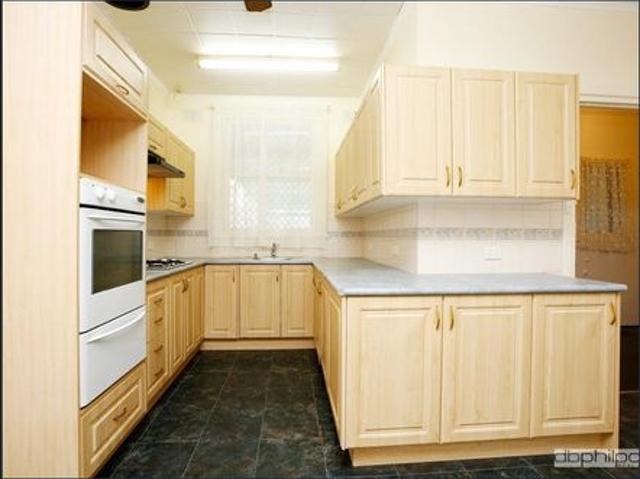 WELL PRESENTED FAMILY HOME