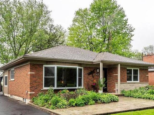 47 BLOSSOM Avenue Brantford Ontario