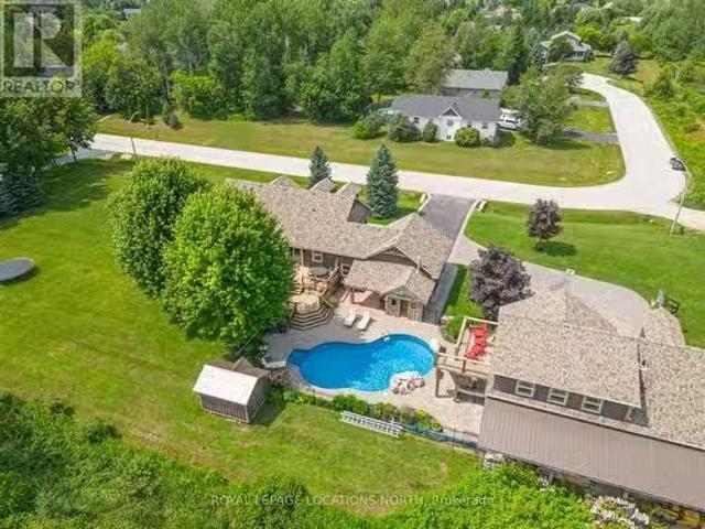 47 Blackburn Avenue, Clearview, ON, L0M 1P0 Luxury House for.