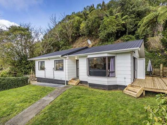 47 Franklyn Road, Tawa, Wellington City