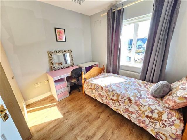 47 Inis Clair, Kildysart Road, Ennis, Co. Clare DNG O'Sullivan Hurley 4913 MyHome. Ie Residential