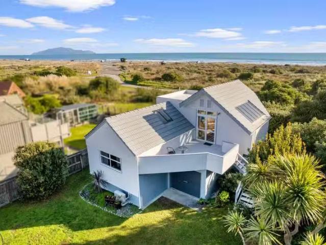 47 Kapiti Lane, Otaki Beach, Kapiti Coast For Sale
