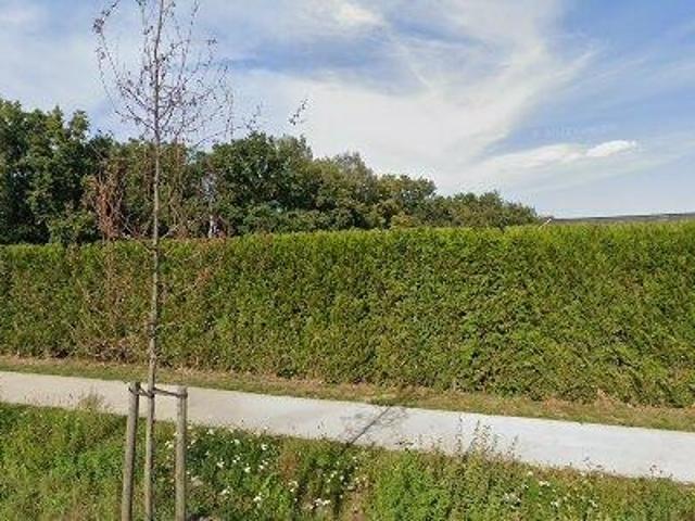 47 m2 office space for rent in Balen