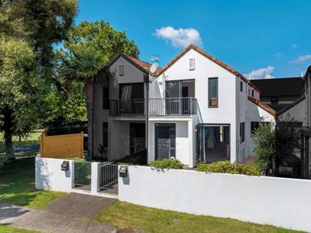 47 Redcastle Drive, East Tamaki, Manukau City