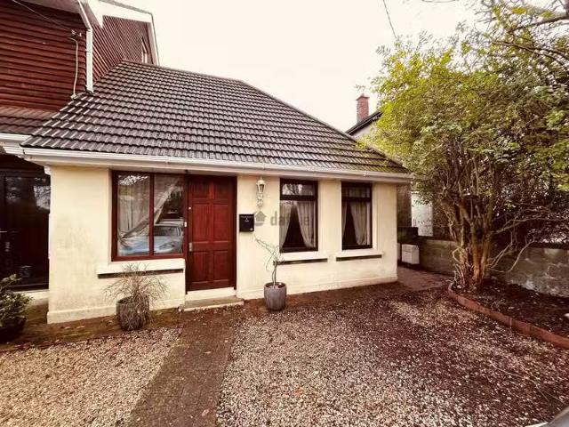 47 Saval Park Road, Dalkey, Co. Dublin is for rent