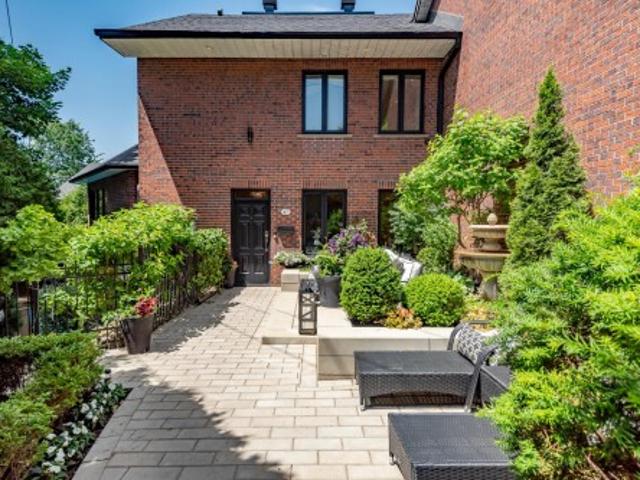 47Z Tsse Les Hautvilliers, Montréal Outremont, QC, H2V 4P1 Luxury House for sale | Listing ID 26496 | Royal LePage Carriage Trade Luxury Properties