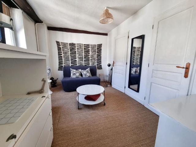 44000 Nantes STUDIO MEUBLE 20m2 Réf 19_
