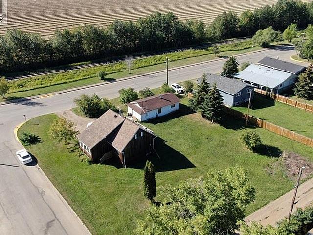 4400,4404,5012, 44 Street High Prairie, Alberta