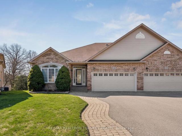 440 Morley Cook Crescent, Newmarket | For Sale @ $1,249,000 | Condos. Ca
