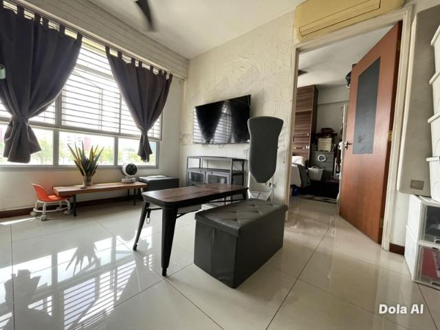 440A Bukit Batok West Avenue 8 HDB Apartment For Sale, $398,000, 1 Bed 1 Bath 505 sqft $788.00 psf