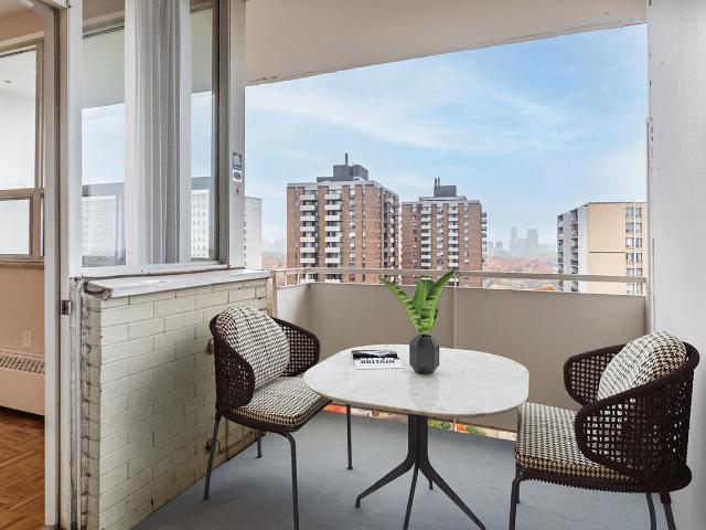 4415 Bathurst Street 2 Bedroom Apartment for Rent at 4415 Bathurst St, Toronto, ON M3H 3S1 Bathurst Manor