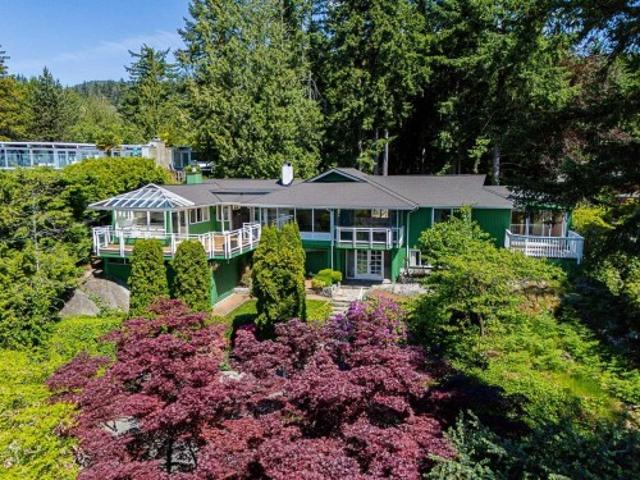 4415 Woodcrest Road, West Vancouver, BC, V7S 2W2 house for sale | Listing ID R3129 | Royal LePage