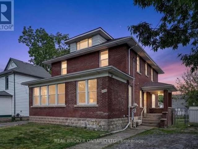 4417 A Ellis Street, Niagara Falls, ON, L2E 1H5 investment for lease | Listing ID X13472 | Royal LePage