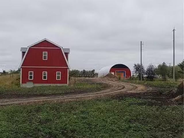 4410 45 Avenue, Castor, AB, T0C 0X0 vacant land for sale Li.