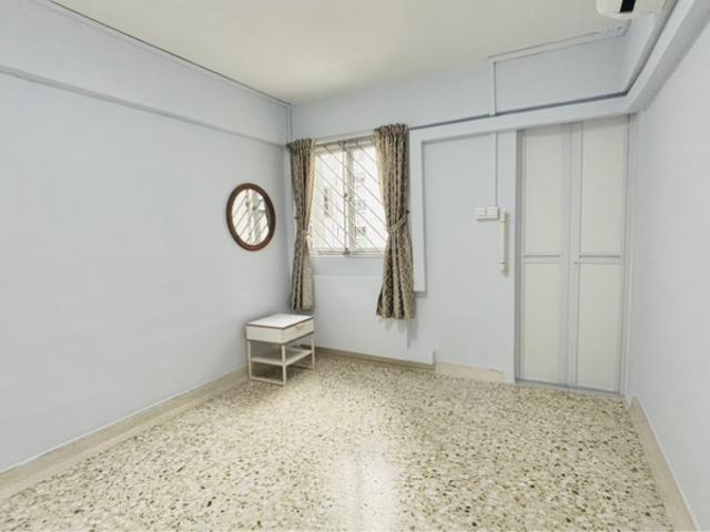 441 Ang Mo Kio Avenue 10 HDB Apartment For Sale, $525,000, 2 Bed 2 Bath 882 sqft $595.00 psf