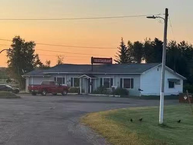 4422 Route 106, Petitcodiac, NB, E4Z 3L6 commercial for sale.