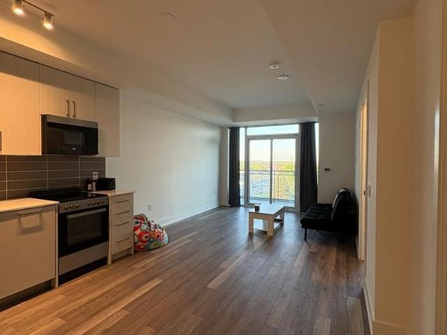 442 2075 King Road, King City | 1Beds/1Bath, Condo, $2,400/mo | Condos. Ca