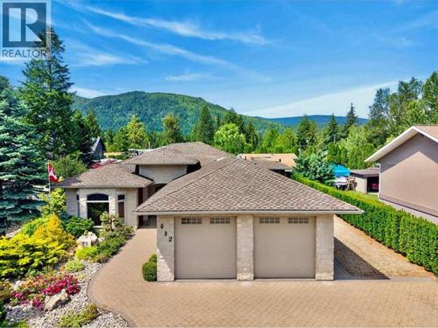 442 Cottonwood Avenue, Sicamous, BC, V0E 2V1 house for sale | Listing ID 10394 | Royal LePage