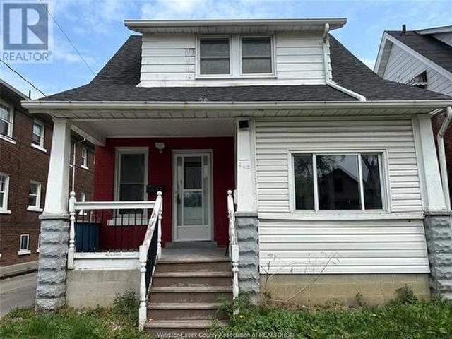 442 Erie Street West, Windsor, ON, N9A 6B9 house for sale | Listing ID 25017 | Royal LePage
