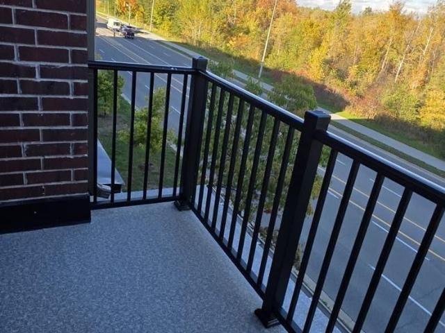 442 Salem Road S, Ajax | 2+1Beds/4Bath, Townhouse, $2,500/mo | Condos. Ca