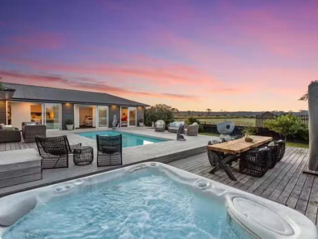 442 Pukehina Parade, Pukehina, Western Bay Of Plenty