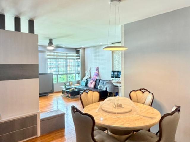 442C Fajar Road HDB Apartment For Sale, $730,888, 4 Bed 2 Bath 1,216 sqft $601.00 psf
