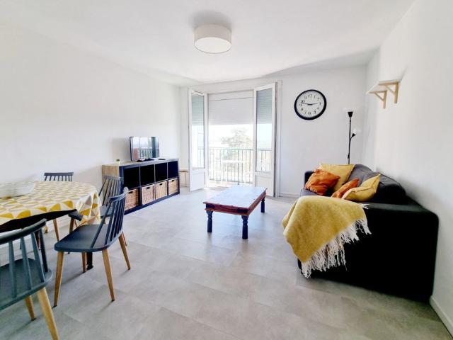 44300 Nantes 4 pièces 70 m2 NANTES 44300 QUARTIER Rond Point de Réf 19_SCN9 0019146