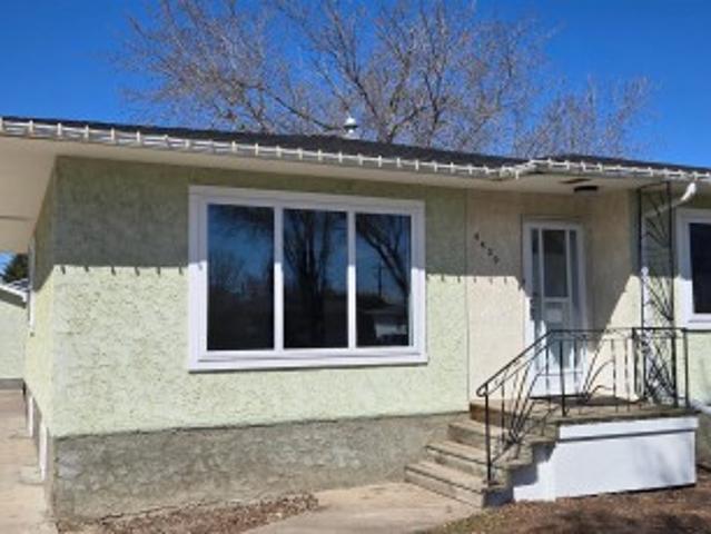 4430 50 Street, Vegreville, AB, T9C 1A5 house for sale | Listing ID E4486 | Royal LePage